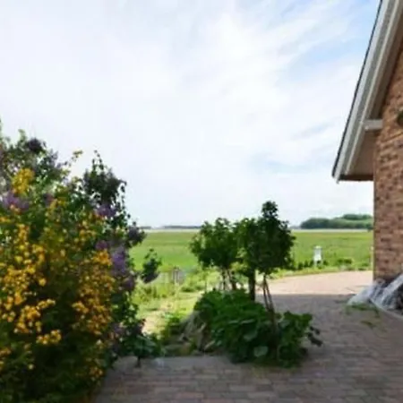 Wunderschoenes Mit Garten Und Terrasse By Interhome Lejlighed
