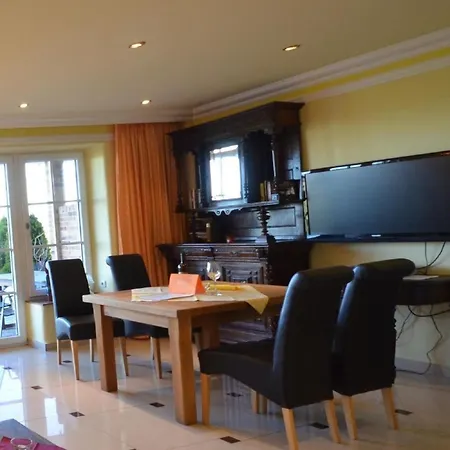 Apartament Wunderschoenes Mit Garten Und Terrasse By Interhome *